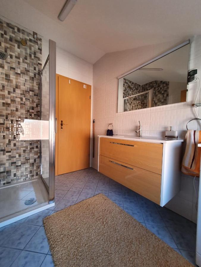 Apartman Laura Apartamento Zadar Exterior foto
